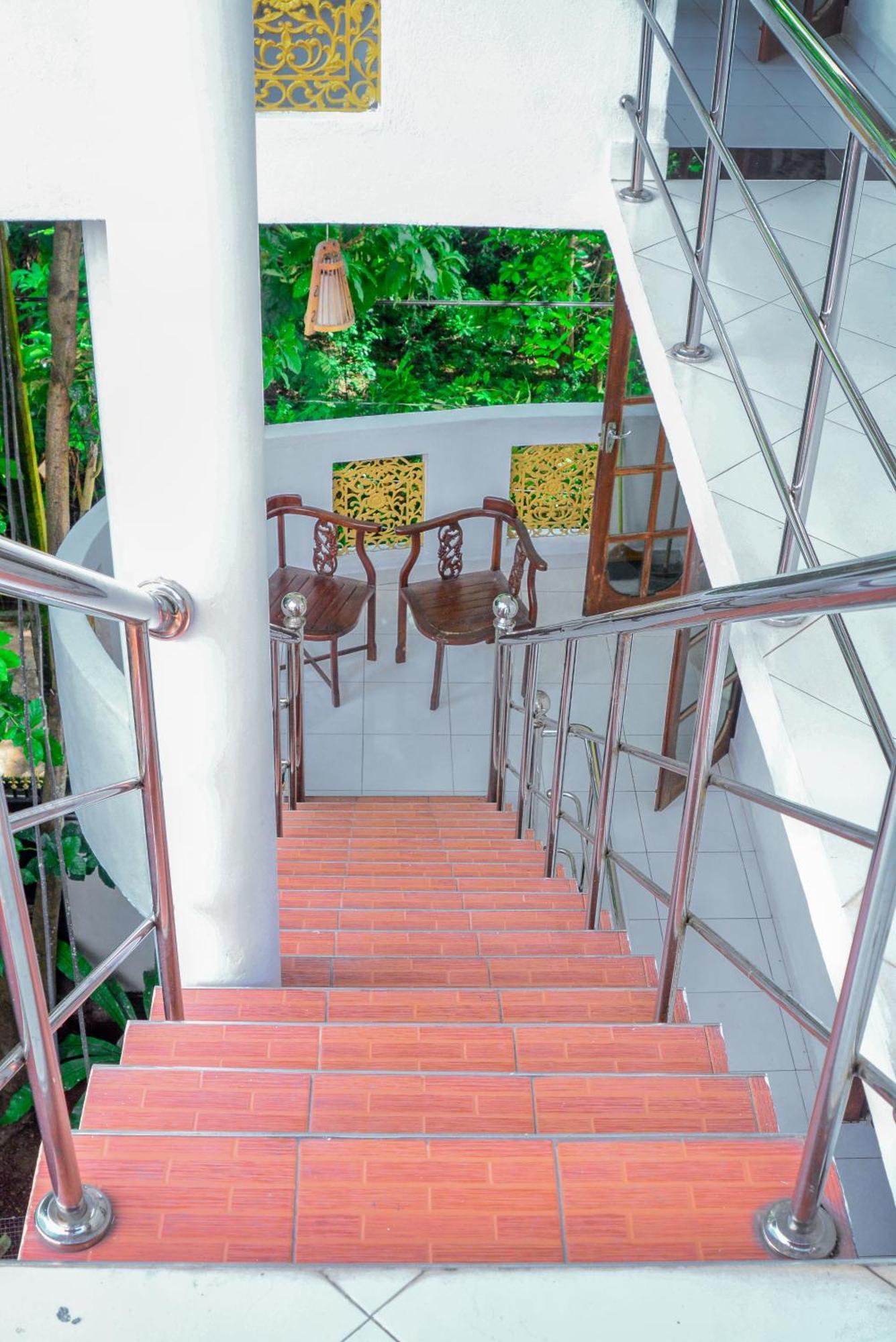 Sakurahana Villa And Ayurveda อลุทกามา ภายนอก รูปภาพ