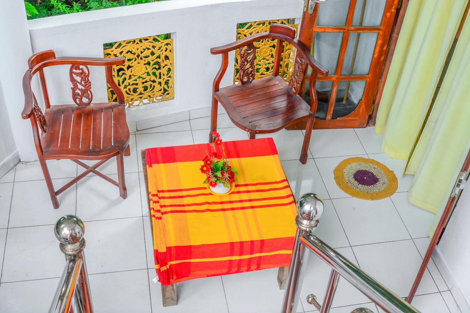 Sakurahana Villa And Ayurveda อลุทกามา ภายนอก รูปภาพ