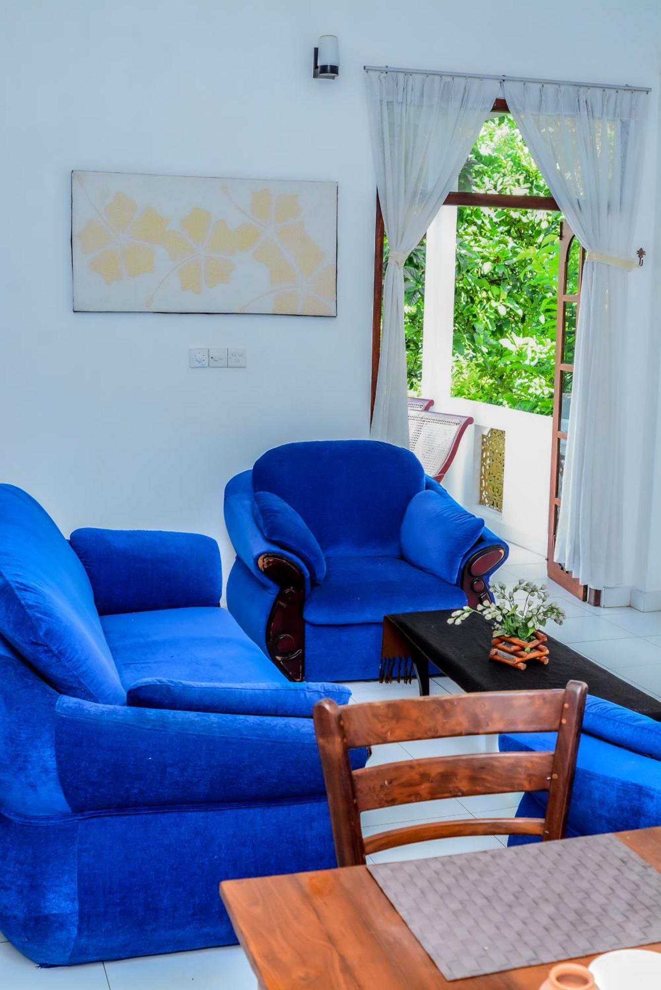 Sakurahana Villa And Ayurveda อลุทกามา ภายนอก รูปภาพ